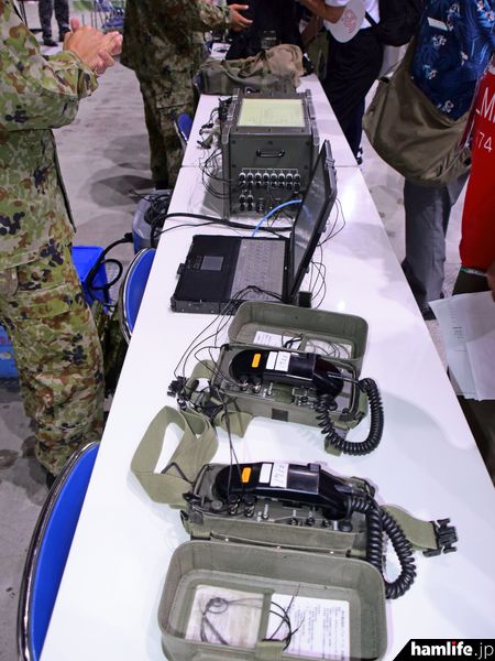 七年首秀 日本陆上自卫队车载通信与计算机设备公开亮相引关注